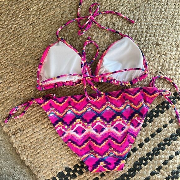 OP Ocean Pacific Swim Chevron Triangle Bikini Top and bottoms - Picture 11 of 11